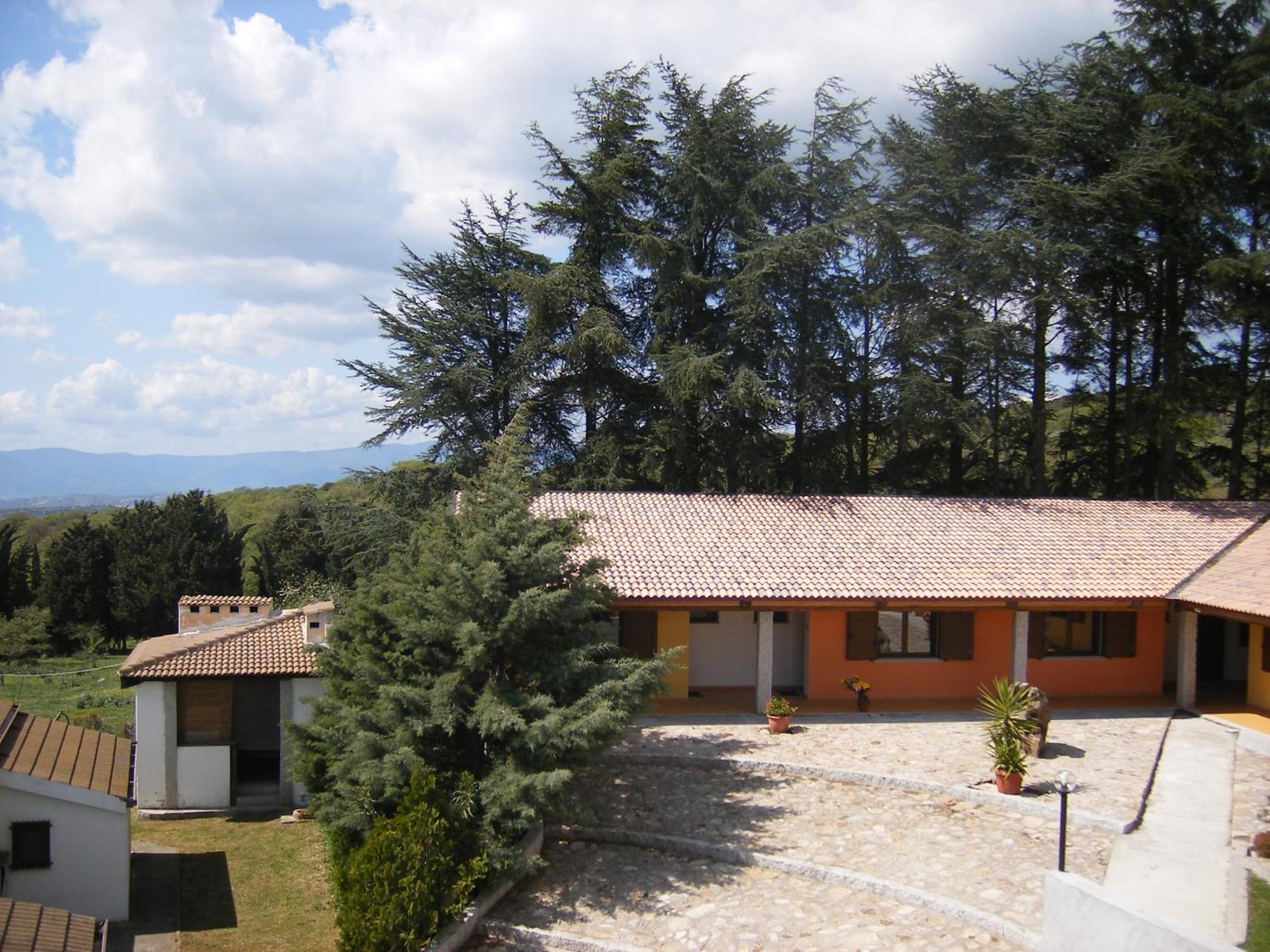 Orani Agriturismo Usurtala מראה חיצוני תמונה