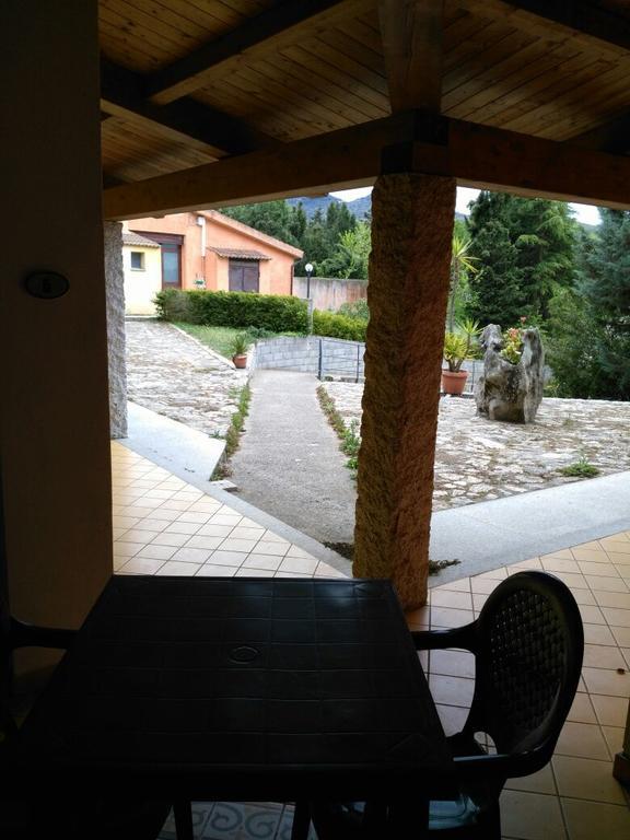 Orani Agriturismo Usurtala מראה חיצוני תמונה