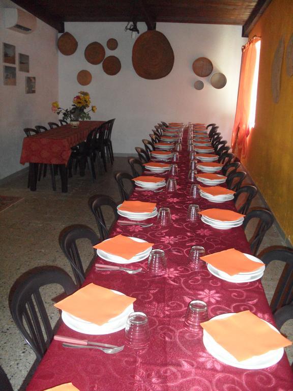 Orani Agriturismo Usurtala מראה חיצוני תמונה