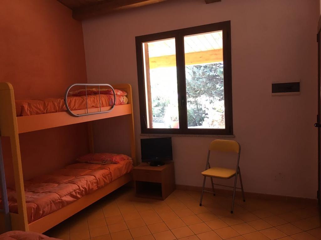 Orani Agriturismo Usurtala מראה חיצוני תמונה