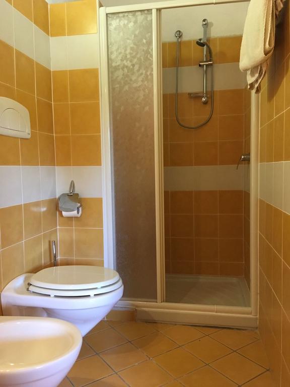 Orani Agriturismo Usurtala מראה חיצוני תמונה